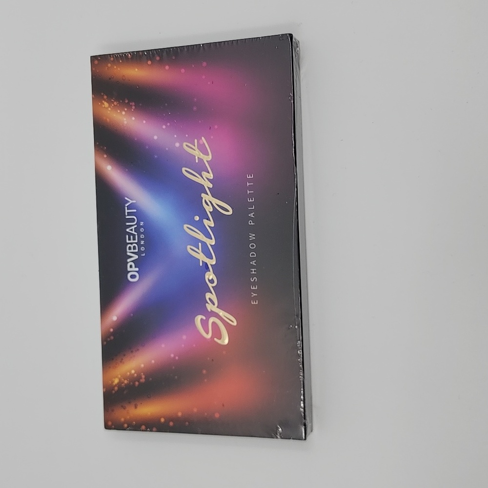 OpvBeauty spotlight palette